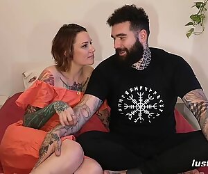 Lustery Submission #528: Silvia & Desmond - Come and Si