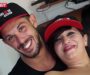 LETSDOEIT - Squirting BBW Italian Mature Enjoys Ass Fucking