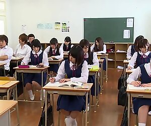 Fingered In Front Of The Classroom - JapansTiniest
