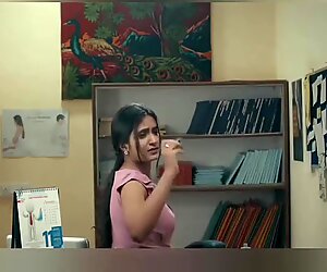 Hospital Me Wife Ko Husband Or Doctor Dono Ne Patak Ke Choda