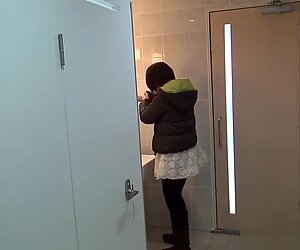 Watched asian hos peeing