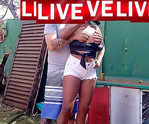 minha subrinha gostosa se ofersenu em troca de credito no celular
